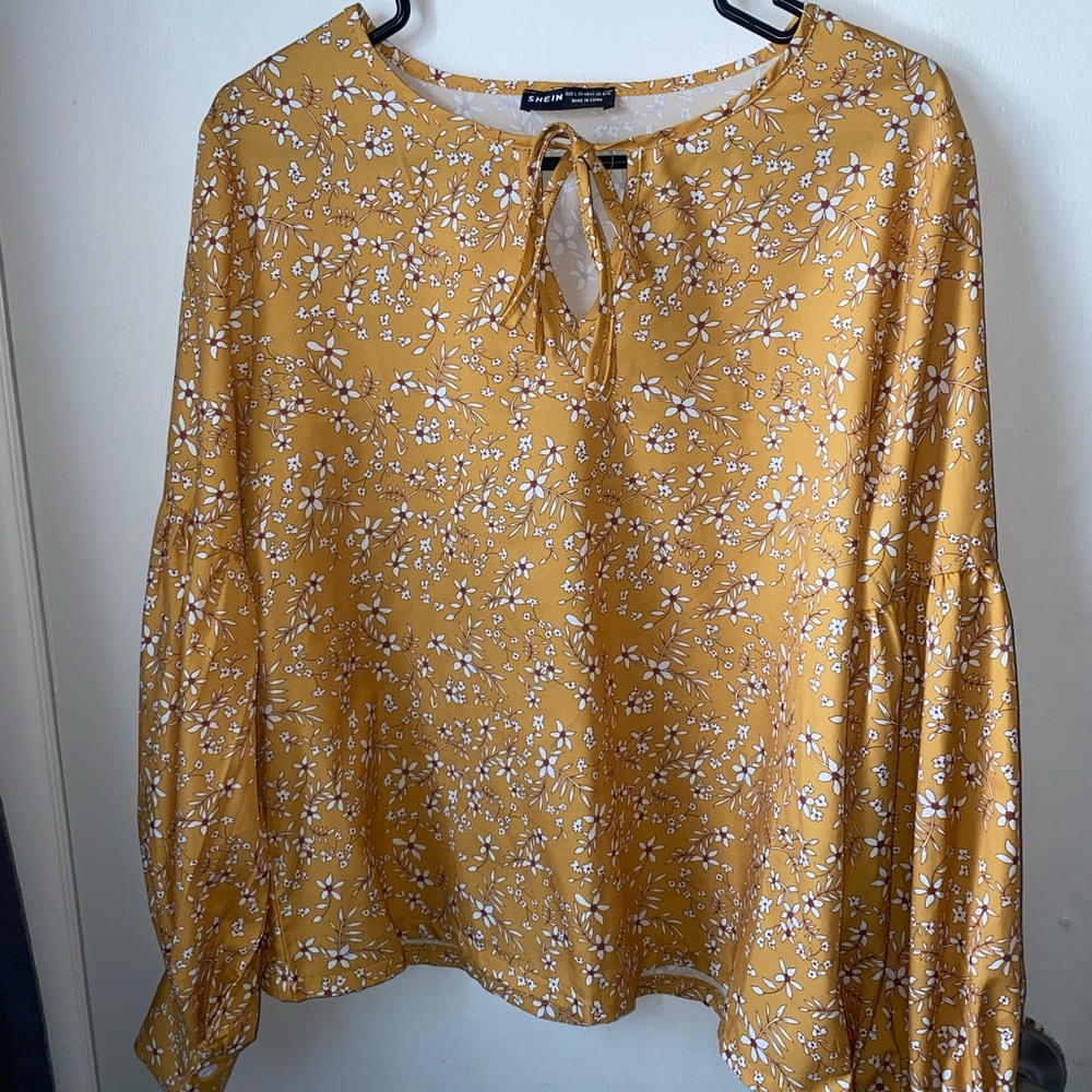 SHEIN Blouse
